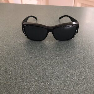 Elegant Black Studded Sunglasses